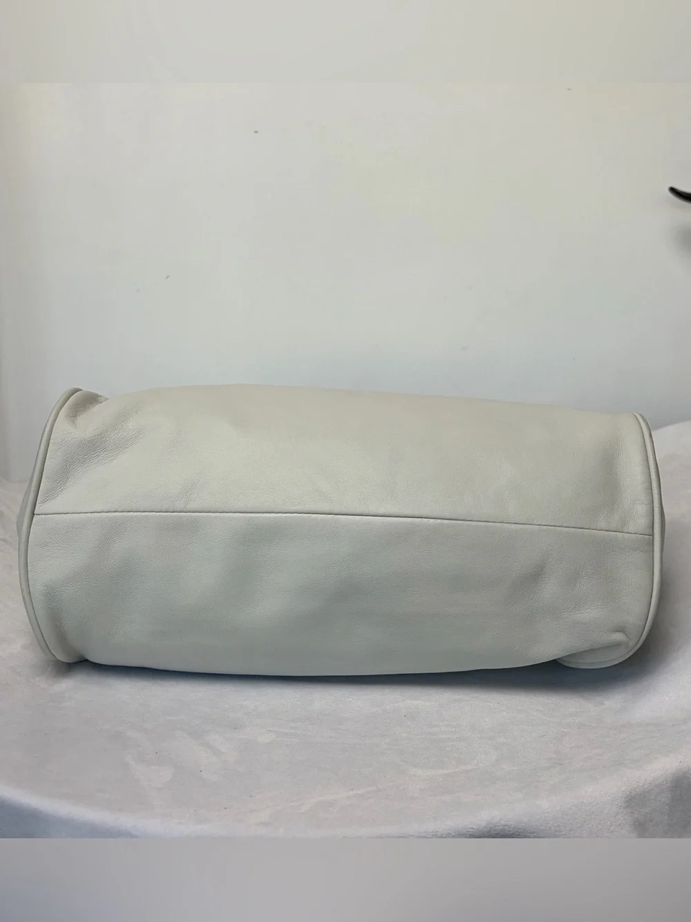 CHANEL lambskin top handle clutch, ivory-grey, leather Camelia accent,11x12, EUC